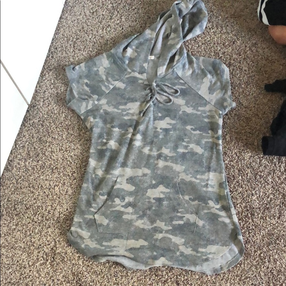 Cute shirt with hood